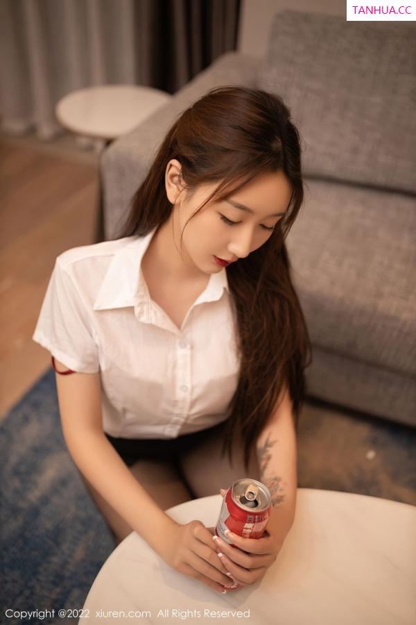 江真真  [XiuRen]高清写真图 2022.08.25 No.5490 江真真第16张图片